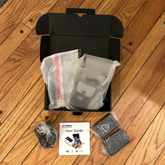 🎄♥️ New!! 🎄♥️ Holiday gift! NIB Matkao Smart Heated Socks Small - Picture 5 of 14